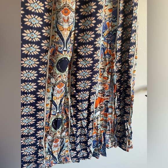 Off the shoulders dress - Picture 2 of 3